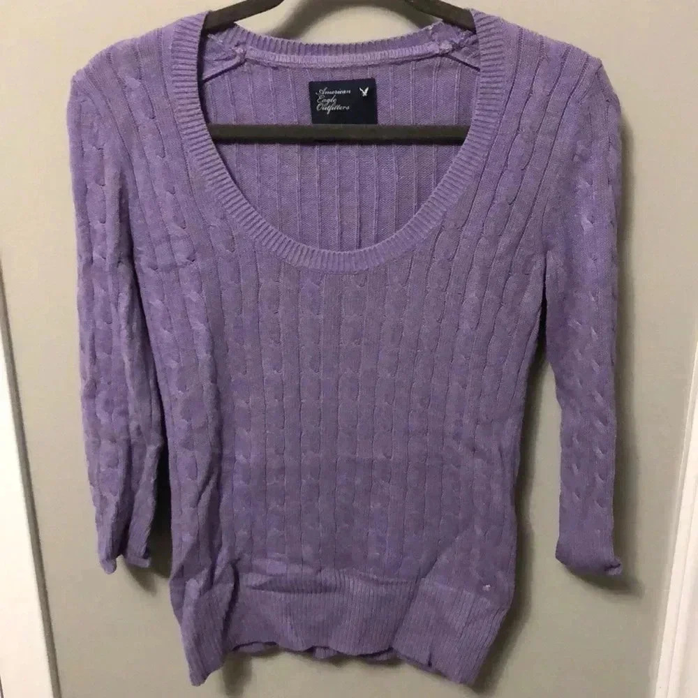 American Eagle Scoop Neck Cable Knot Sweater​